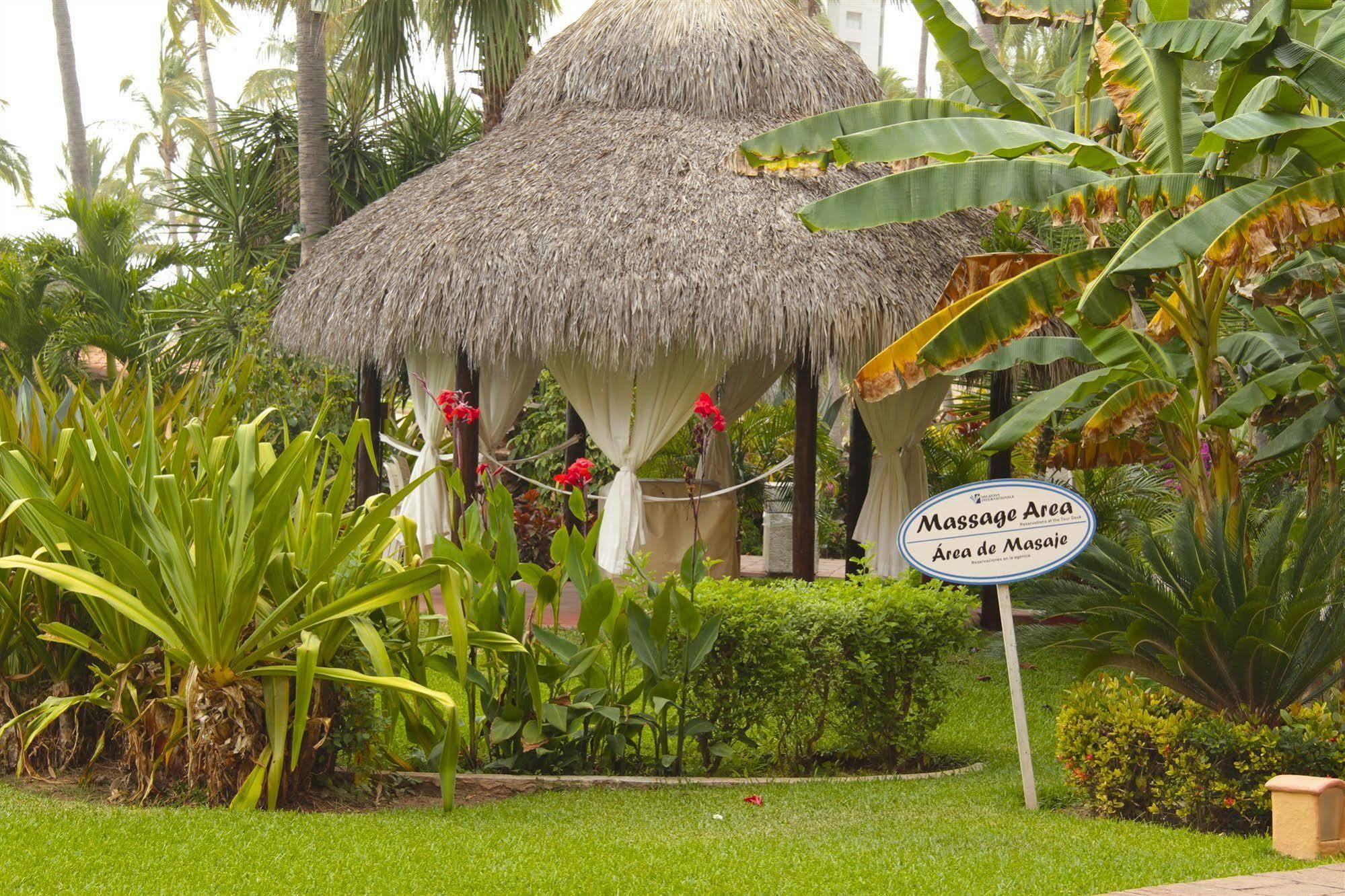Torres Mazatlan Hotel Exterior photo