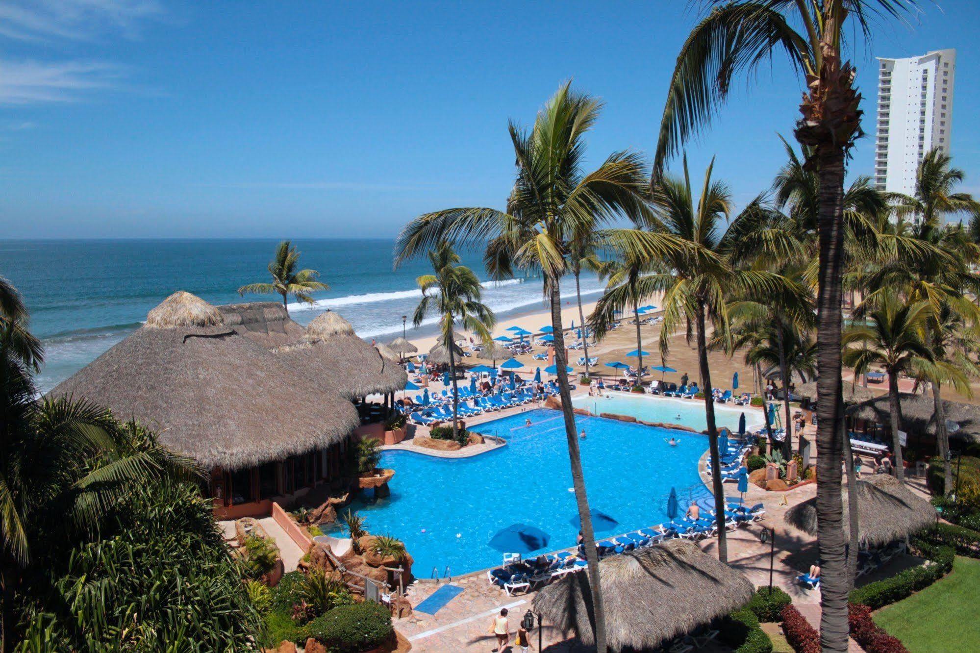Torres Mazatlan Hotel Exterior photo