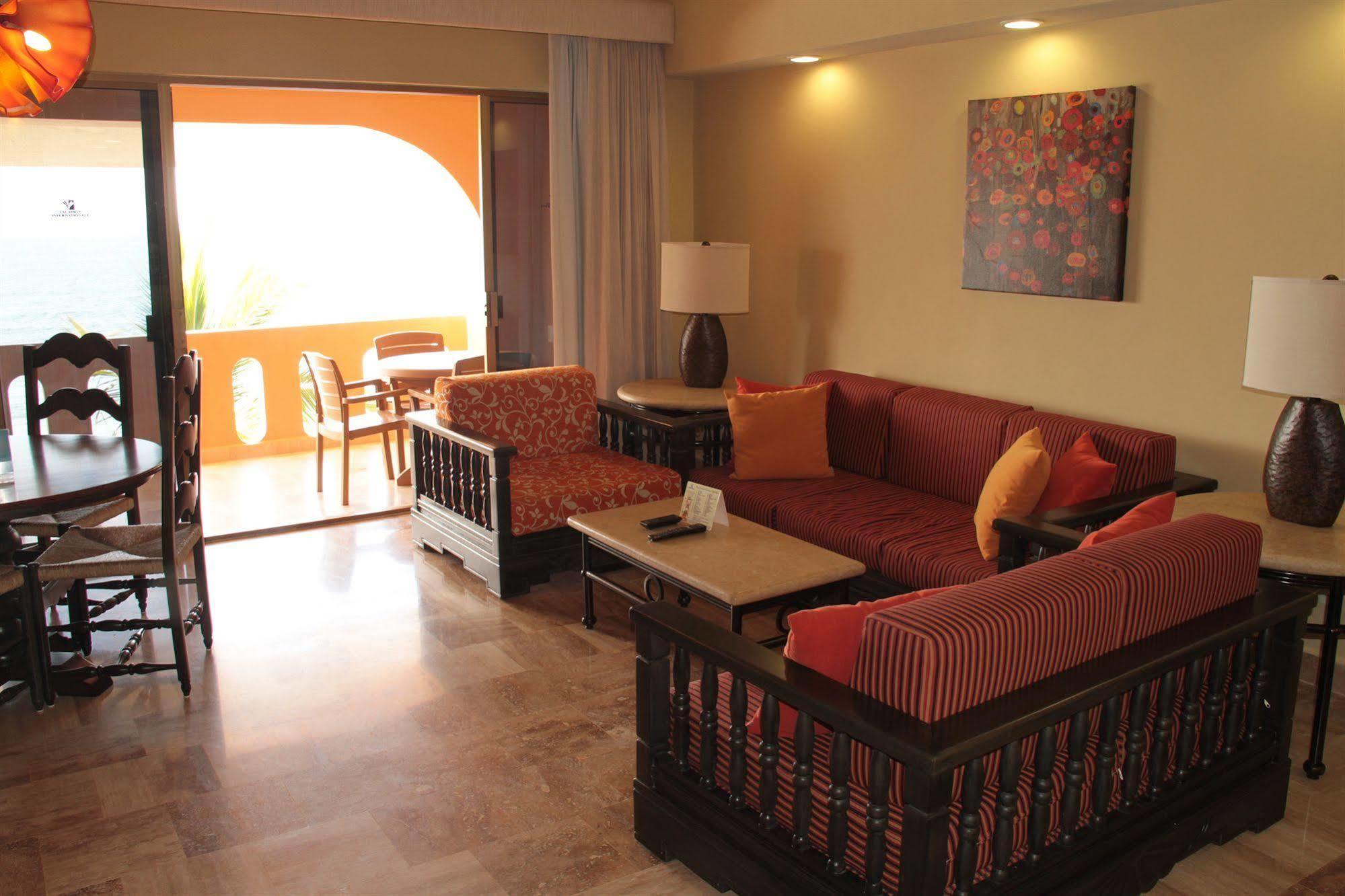 Torres Mazatlan Hotel Exterior photo