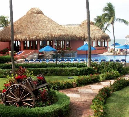 Torres Mazatlan Hotel Exterior photo