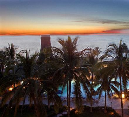 Torres Mazatlan Hotel Exterior photo
