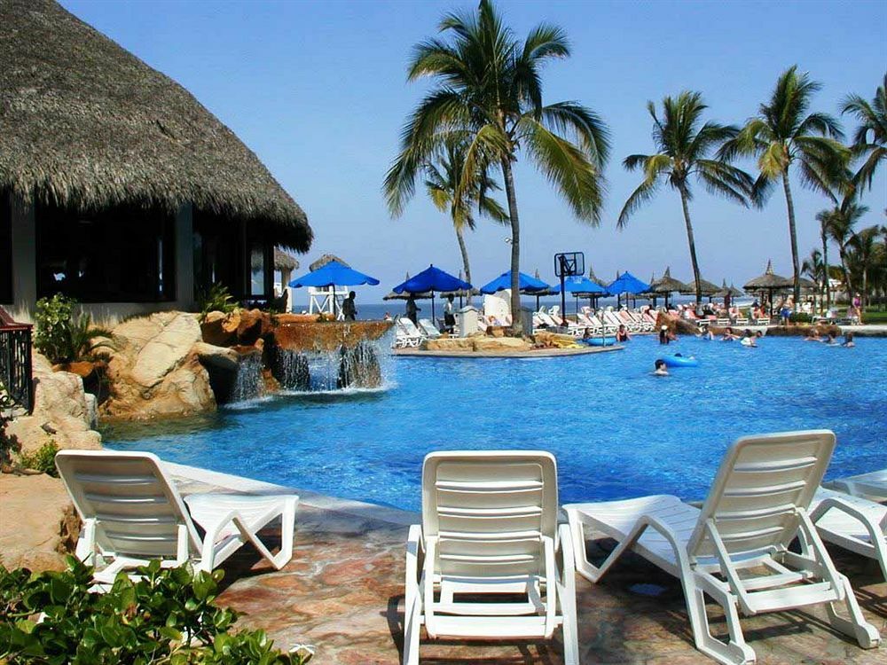 Torres Mazatlan Hotel Exterior photo